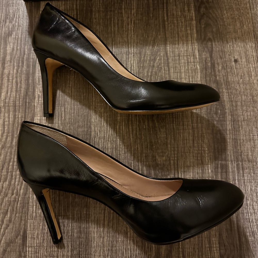 Saks Black Heels size 9